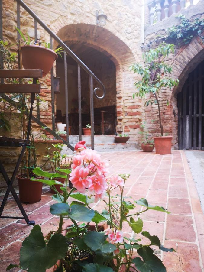 Antico Borgo Di Torri Bed & Breakfast Sovicille Ngoại thất bức ảnh