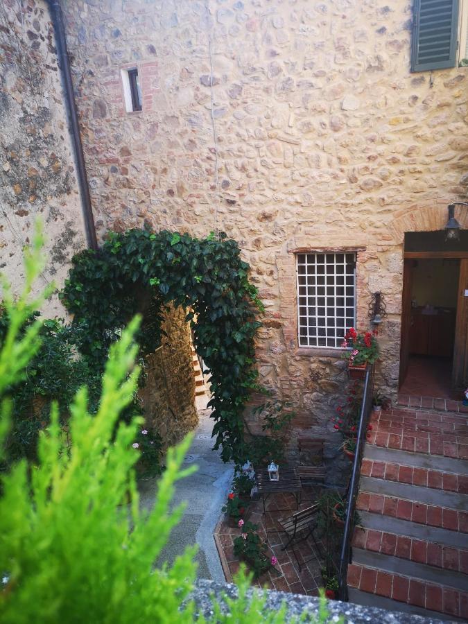 Antico Borgo Di Torri Bed & Breakfast Sovicille Ngoại thất bức ảnh