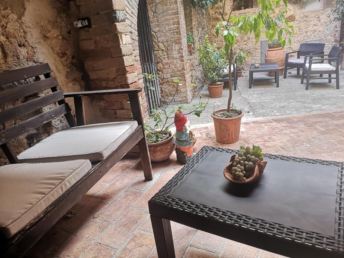 Antico Borgo Di Torri Bed & Breakfast Sovicille Ngoại thất bức ảnh