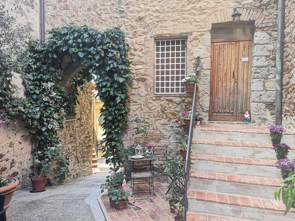Antico Borgo Di Torri Bed & Breakfast Sovicille Ngoại thất bức ảnh