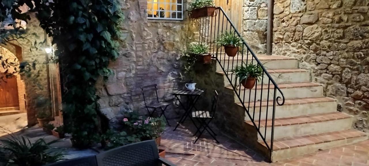 Antico Borgo Di Torri Bed & Breakfast Sovicille Ngoại thất bức ảnh