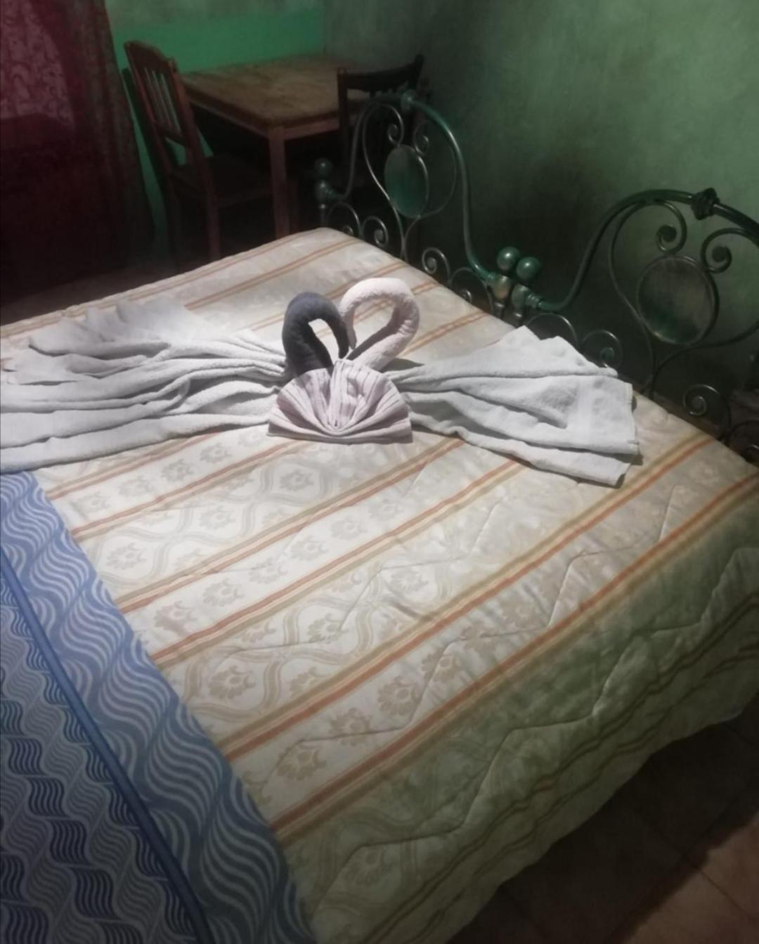 Antico Borgo Di Torri Bed & Breakfast Sovicille Phòng bức ảnh